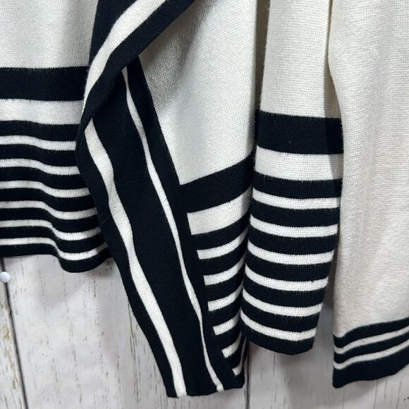 Chicos Sam Striped Draped Black & White Casual Travel Soft Open Front Cardigan - Picture 9 of 16